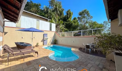 Casa com 3 dormitórios à venda, 184 m² por R$ 1.199.000,00 - Água Verde - Blumenau/SC