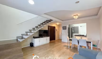 Sobrado com 3 dormitórios sendo 1 suíte à venda, 126 m² por R$ 590.000 - Asilo - Blumenau/SC