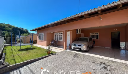 Casa com 4 dormitórios à venda, 226 m² por R$ 850.000,00 - Escola Agrícola - Blumenau/SC