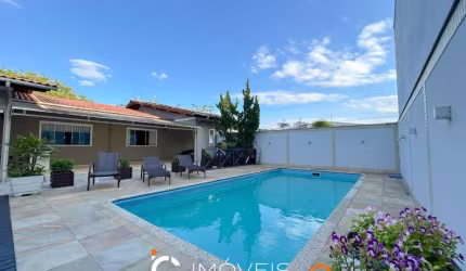 Casa com 4 dormitórios sendo 1 suíte à venda, 280 m² por R$ 985.000 - Belchior Alto - Gaspar/SC