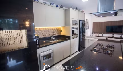Casa com 3 dormitórios à venda, 288 m² por R$ 1.486.000,00 - Velha - Blumenau/SC