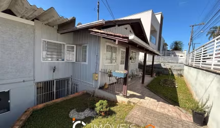 Casa com 3 dormitórios à venda, 172 m² por R$ 550.000,00 - Vila Nova - Blumenau/SC