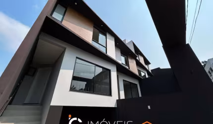 Sobrado com 3 dormitórios à venda, 118 m² por R$ 590.000,00 - Vila Nova - Blumenau/SC