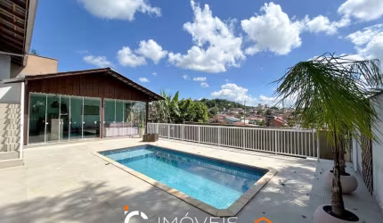 Casa com 3 dormitórios à venda, 213 m² por R$ 980.000,00 - Velha Central - Blumenau/SC