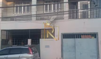 Casa em Realengo com 3 pavimentos, 312m² total