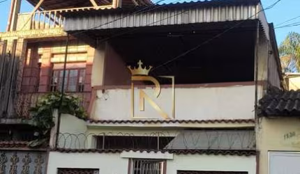 CASA COM 1 QUARTO E TERRAÇO PRÓXIMO A VILA MILITAR /RJ