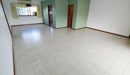 4 Suítes com Armários e Ar no Vieiralves
