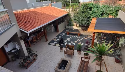 Linda casa térrea com 3 dormitórios a venda no Parque São Lourenço