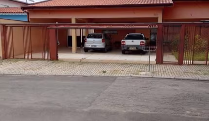 Ótima casa térrea no bairro Vila Helena