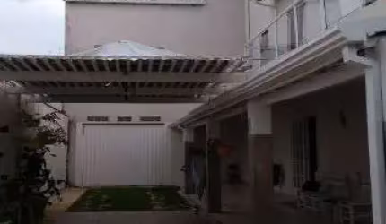 Impecável casa à venda no Jardim Regina, Indaiatuba-SP: 3 quartos, 1 suíte, 2 salas, 2 banheiros, 5 vagas, 280 m².