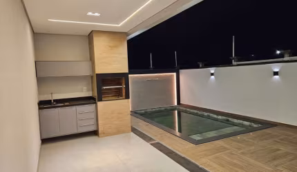 Casa de luxo em condomínio à venda em Indaiatuba-SP  3 quartos, 3 suítes, 3 salas, 4 banheiros, 4 vagas, 180m²  Bairro Jardins Di Roma