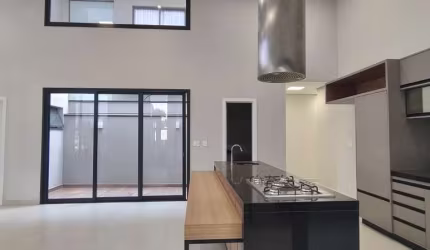Casa de luxo em condomínio no Jardim Piemonte - 3 quartos, 3 suítes, 233,5m² - Indaiatuba-SP. Venha conferir!