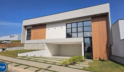 Luxuosa casa em condomínio à venda em Indaiatuba-SP, no bairro Loteamento Park Gran Reserve. 3 quartos, 3 suítes, 2 salas, 4 banheiros, 4 vagas de garagem, 228 m² de área. Venha conferir!
