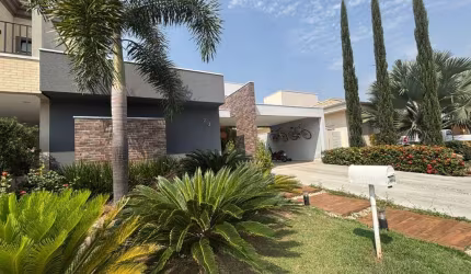 Casa em Condomínio de Luxo em Indaiatuba-SP: 4 Quartos, 2 Suítes, 214,84m², 2 Salas, 5 Banheiros, 4 Vagas. Venha Conferir!