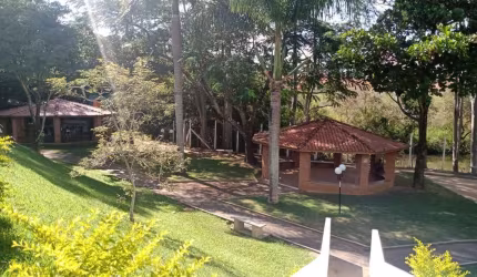 Ótimo apartamento no Edifício Residencial Village Azaléia na cidade de Indaiatuba.