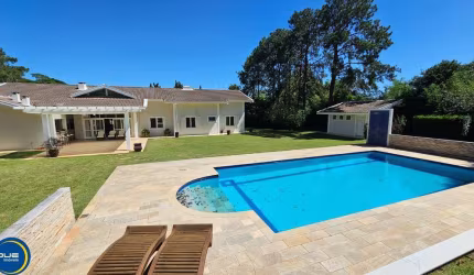Chácara de luxo à venda em condomínio exclusivo de Indaiatuba-SP, Vale das Laranjeiras: 3 suítes, 8 vagas, 493,75m²!