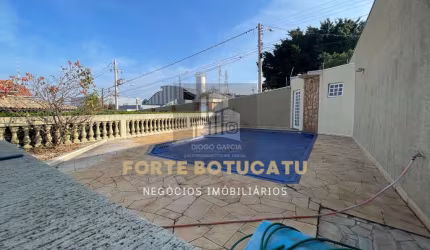Casa Alto Padrão em Vila Santa Therezinha de Menino Jesus, Botucatu/SP