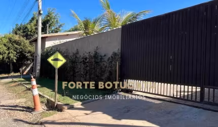 Chácara à venda no bairro Nova Califórnia II - T - Botucatu/SP