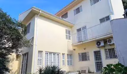Casa no Centro - Excelente Localização -  Botucatu/SP