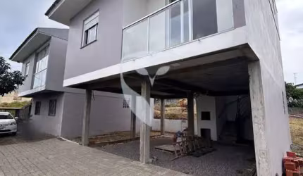 Casa em condomínio fechado com 2 quartos à venda no Rio Branco, Caxias do Sul  por R$ 370.000
