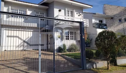 Casa com 4 quartos à venda na Colina Sorriso, Caxias do Sul  por R$ 1.200.000