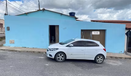 Casa para Venda em Vitória da Conquista, Alto Maron, 2 dormitórios, 1 banheiro, 2 vagas