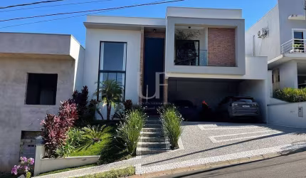 Casa à venda no condomínio Le Village em Valinhos SP