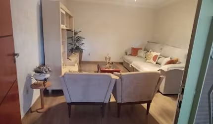 Linda casa Térrea