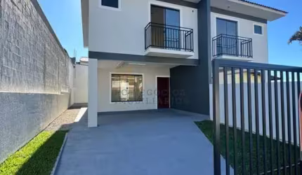Casa à venda no bairro Ipiranga em São José/SC