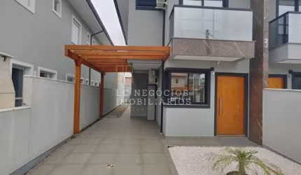 Sobrado à venda no bairro Praia do Sonho - Palhoça/SC