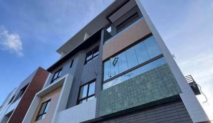 Excelente Apartamento Térreo incluindo uma Área Privativa, 3 Quartos sendo 1 Suíte  à venda, 116 m² por R$ 450.000 - Bancários - João Pessoa/PB