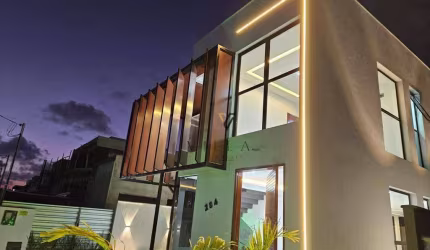 Belíssima Casa com 4 dormitórios,  1 Sala Ampla e Varanda Gourmet à venda, 210 m² por R$ 1.380.000 - Muçumagro - João Pessoa/PB