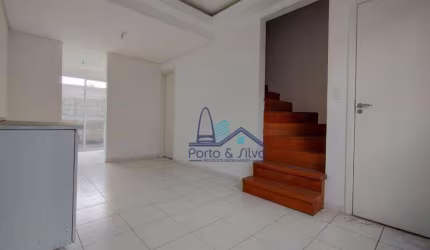 Casa com 2 dormitórios à venda, 98 m² por R$ 240.000,00 - Jardim Colônia - Jacareí/SP
