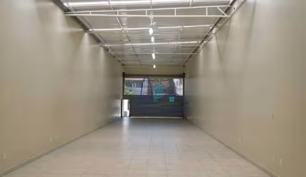 Galpão, 200 m² - venda por R$ 700.000,00 ou aluguel por R$ 6.000,00/mês - Jardim São Judas Tadeu - São José dos Campos/SP