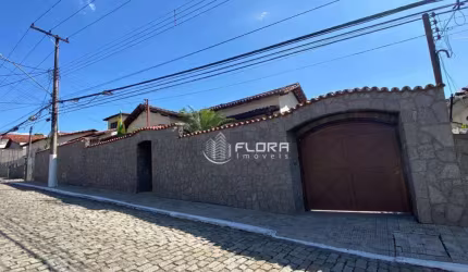 Casa com 8 dormitórios à venda, 550 m² por R$ 1.100.000,00 - Jardim Brasília - Resende/RJ