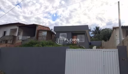 Casa com 2 dormitórios à venda, 120 m² por R$ 320.000,00 - Jacaroá - Maricá/RJ
