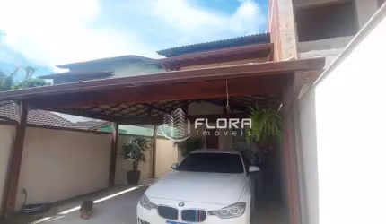 Casa com 3 dormitórios à venda, 153 m² por R$ 750.000,00 - Itaipu - Niterói/RJ