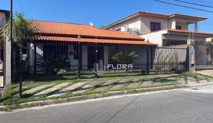 Casa com 3 dormitórios à venda, 300 m² por R$ 850.000,00 - Morada da Colina - Resende/RJ