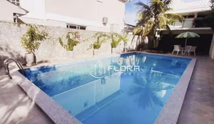 Casa com 4 dormitórios à venda, 603 m² por R$ 5.000.000,00 - Camboinhas - Niterói/RJ
