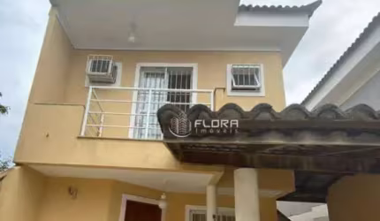 Casa com 3 dormitórios à venda, 142 m² por R$ 690.000,00 - Maravista - Niterói/RJ