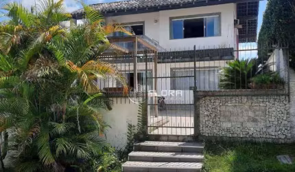 Casa com 4 dormitórios à venda, 550 m² por R$ 900.000,00 - Sape - Niterói/RJ