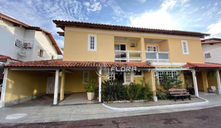 Casa com 3 dormitórios à venda, 130 m² por R$ 1.100.000,00 - Camboinhas - Niterói/RJ