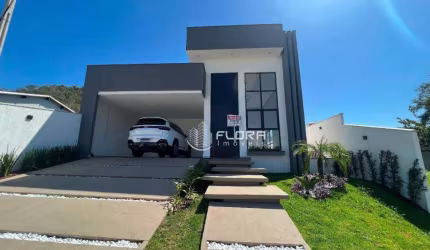 Casa com 3 dormitórios à venda, 145 m² por R$ 880.000,00 - Cajueiros - Maricá/RJ