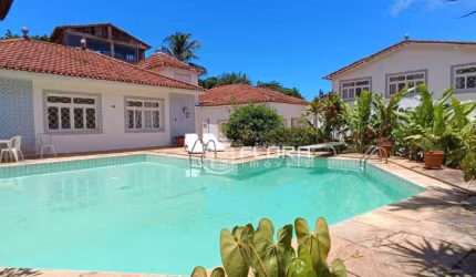 Casa com 5 dormitórios à venda, 600 m² por R$ 3.200.000,00 - Itacoatiara - Niterói/RJ