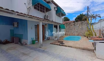 Casa com 3 dormitórios à venda, 230 m² por R$ 700.000,00 - Serra Grande - Niterói/RJ