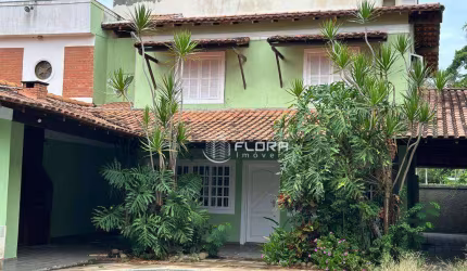 Casa com 3 dormitórios à venda, 280 m² por R$ 1.300.000 - Piratininga - Niterói/RJ