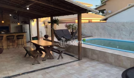 Casa com 3 dormitórios à venda, 120 m² por R$ 600.000,00 - Caxito - Maricá/RJ