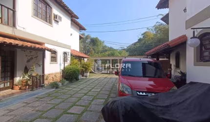 Casa com 2 dormitórios à venda, 90 m² por R$ 420.000,00 - Mata Paca - Niterói/RJ