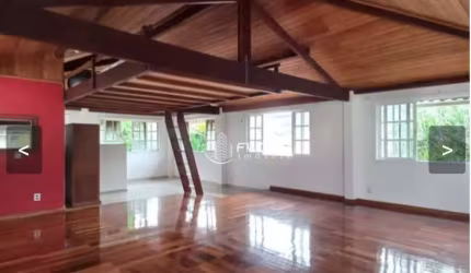 Casa com 1 dormitório à venda, 80 m² por R$ 440.000,00 - Piratininga - Niterói/RJ