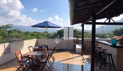 Casa com 4 dormitórios à venda, 450 m² por R$ 2.750.000,00 - Itaipu - Niterói/RJ